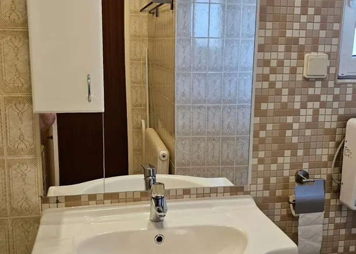 Apartment Apartmenthaus Wiener Neustadt Umgebung *